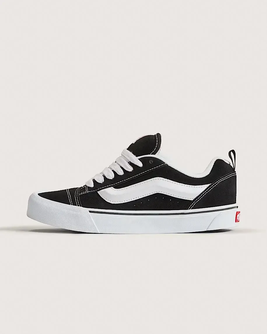 Unisex Vans Knu Skool – A Bold Revival of 90s Skate Style