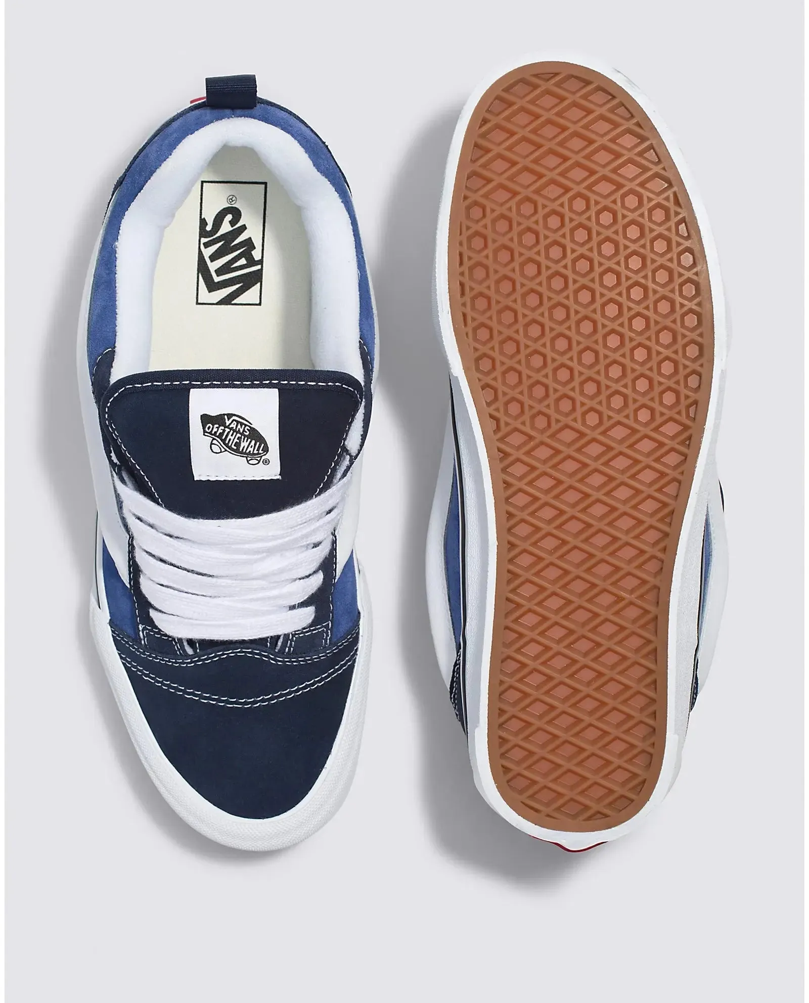 Unisex Vans Knu Skool – A Bold Revival of 90s Skate Style